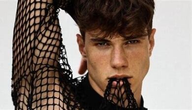 Edoardo Santini, il “più bello d’Italia” nel 2019 diventa prete