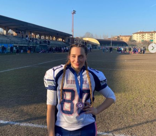 Nausicaa Dell’Orto: “Da cheerleader ai placcaggi. Il football americano ti accende un fuoco dentro” Nausicaa Dell’Orto: “Da cheerleader ai placcaggi. Il football americano ti accende un fuoco dentro”