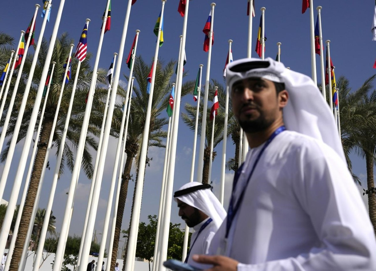 Cop28, il sultano: “Senza petrolio si torna alle caverne”. Onu: “Negazionista”