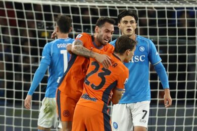 Napoli-Inter: gol Calhanoglu da annullare? Rigore su Osimhen? MOVIOLA E VELENI
