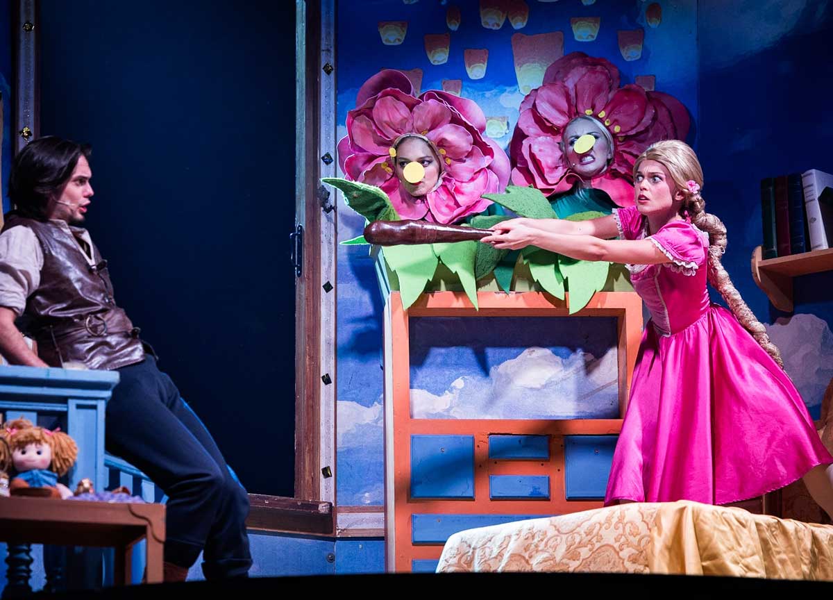 Rapunzel strega Roma: la Cuccarini torna in scena dal 15/12 al Brancaccio Rapunzel strega Roma: la Cuccarini torna in scena dal 15/12 al Brancaccio