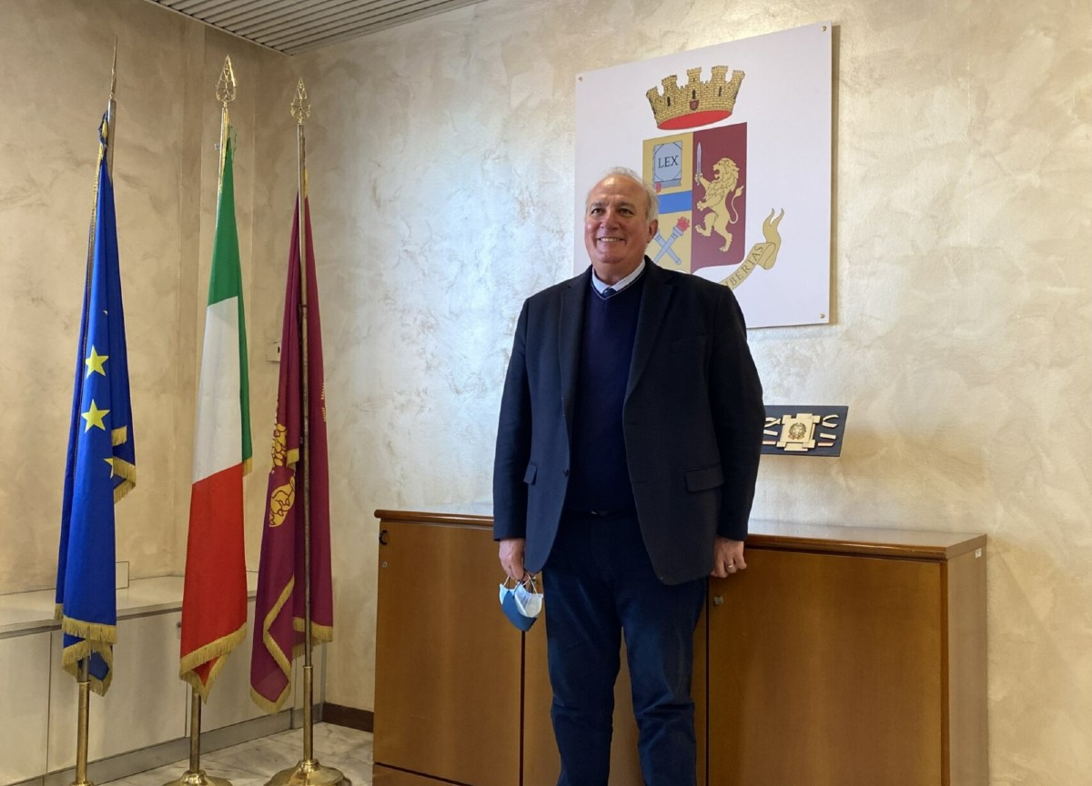 Bergamo, ladri guardoni e foto social in differita: consigli per evitare furti Bergamo, ladri guardoni e foto social in differita: consigli per evitare furti