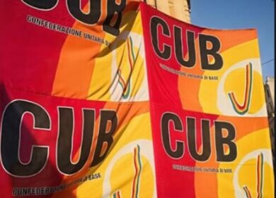 Prima della Scala, il presidio della Cub: “Sempre più lavoratori poveri”