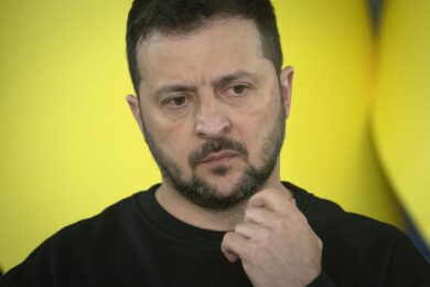 Tensioni su fondi e armi, Zelensky annulla a sorpresa l’incontro con il Senato