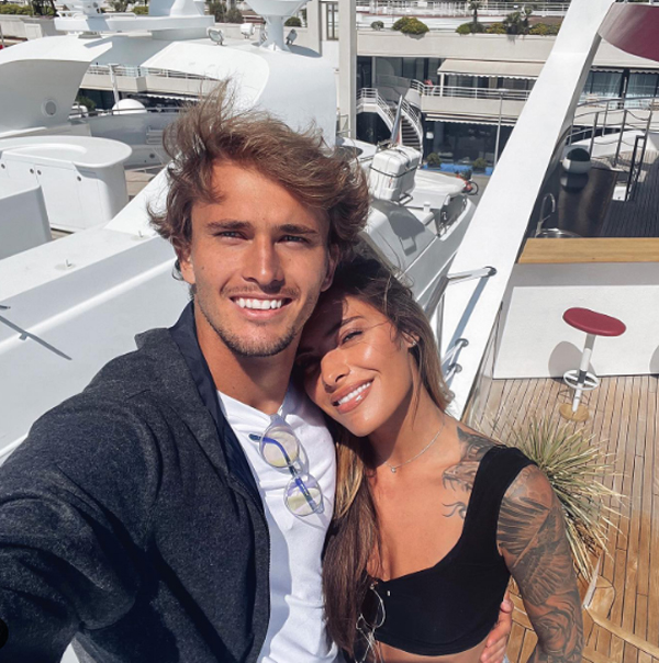 Sinner-Maria Braccini? E Zverev fa ace con sexy Sophia Thomalla, ex di…