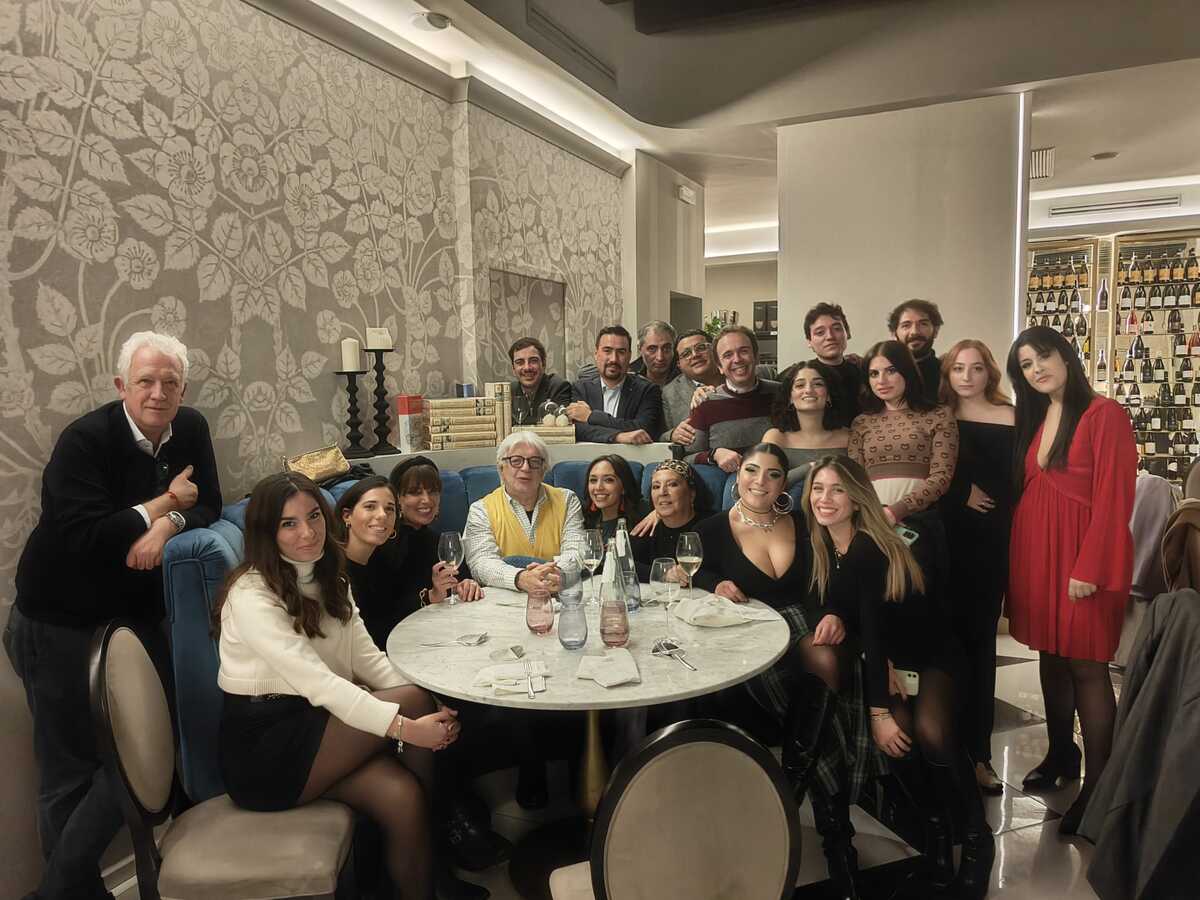 Affaritaliani.it augura buone feste: la cena di Natale della redazione-FOTO
