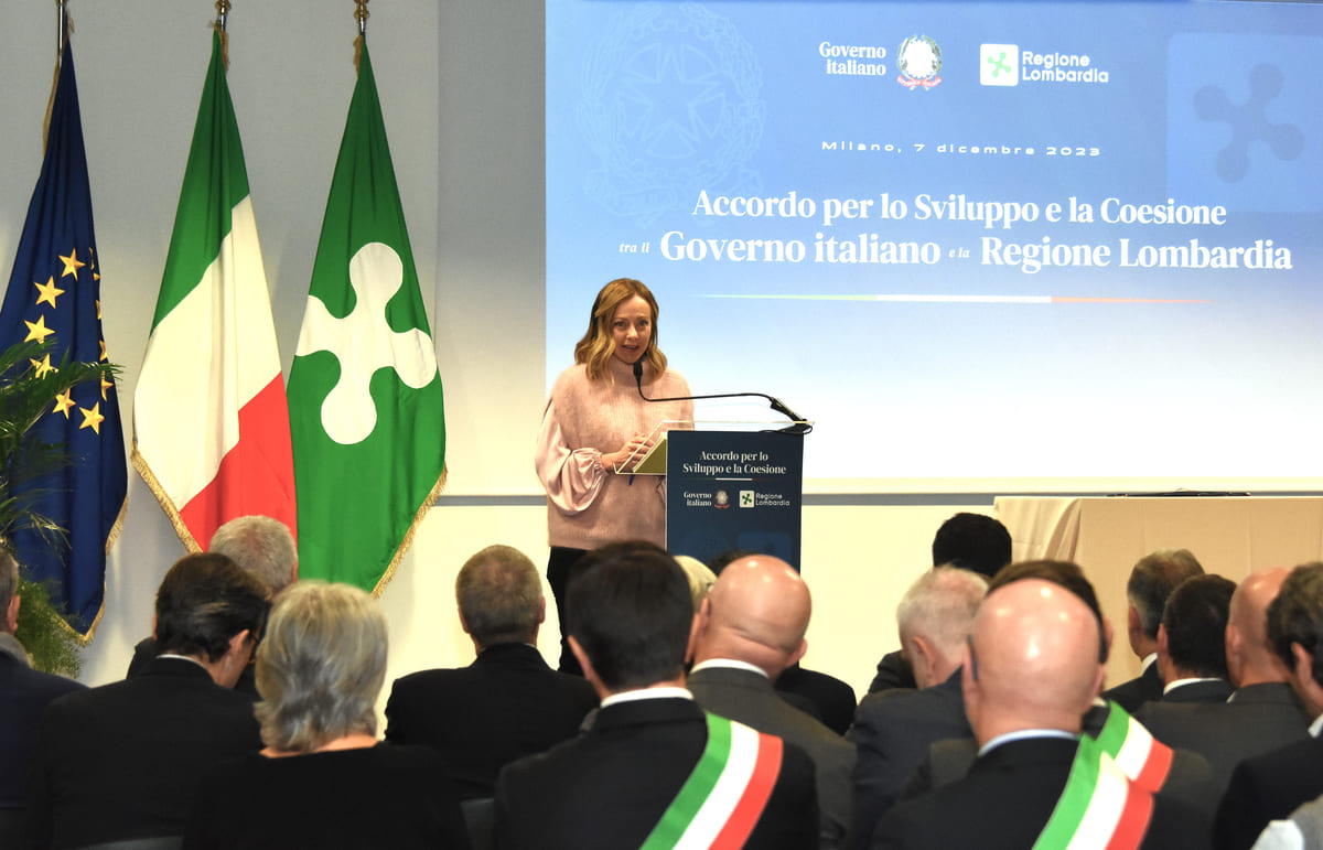 Giorgia Meloni e Attilio Fontana accordo economico importante per la Lombardia Giorgia Meloni e Attilio Fontana accordo economico importante per la Lombardia