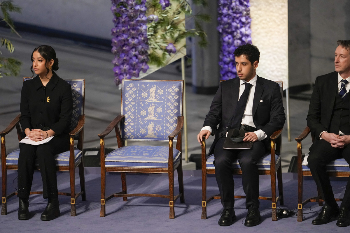 Nobel per la Pace a Narges Mohammadi, attivista iraniana. Ma la sedia è vuota Nobel per la Pace a Narges Mohammadi, attivista iraniana. Ma la sedia è vuota