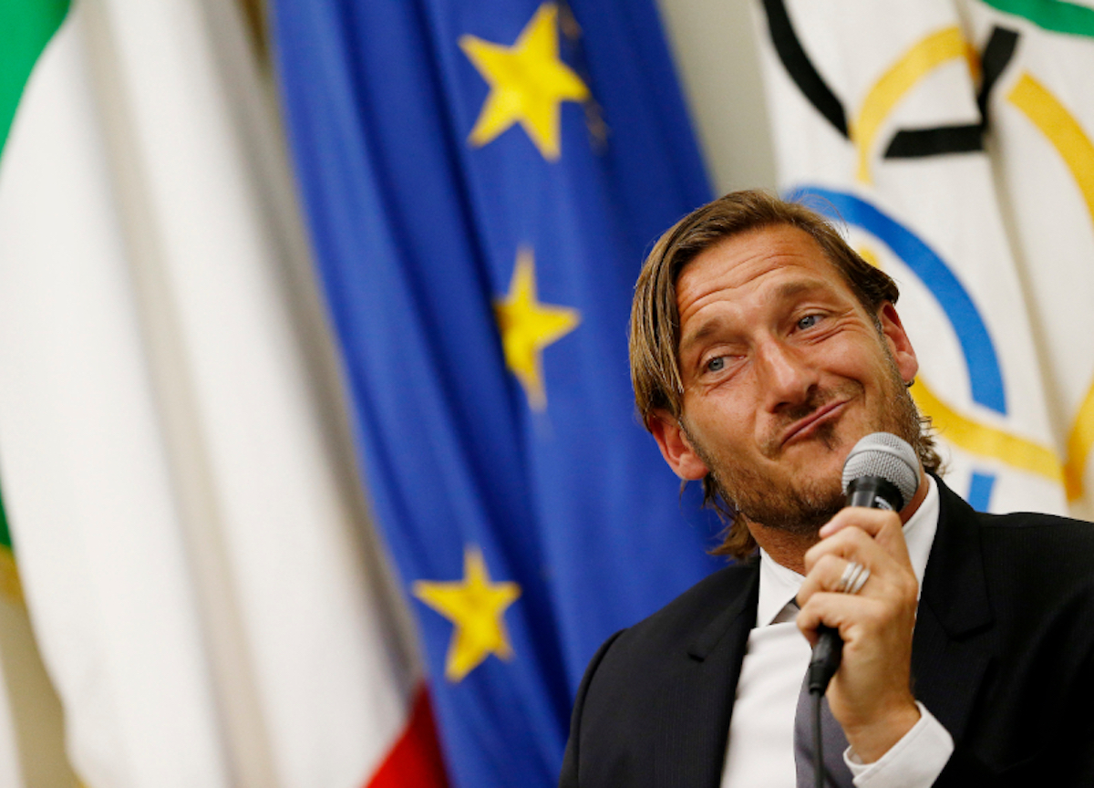 Francesco Totti va in contropiede: a Natale presenta il suo uovo di Pasqua