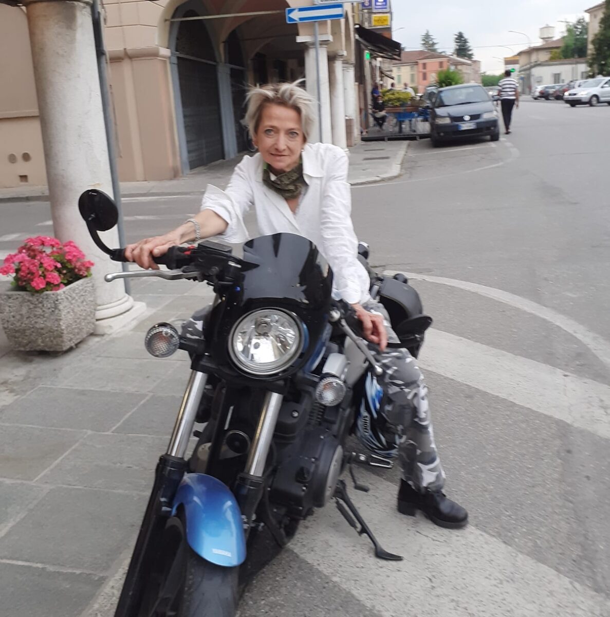 Alfredo, altro che satanista: dietro l’omicidio la crisi dei giornali cartacei