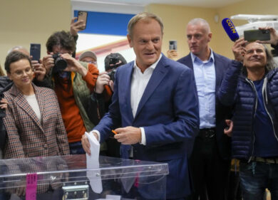 Polonia elezioni, Tusk nuovo premier. “Proteggere i confini e restare umani”