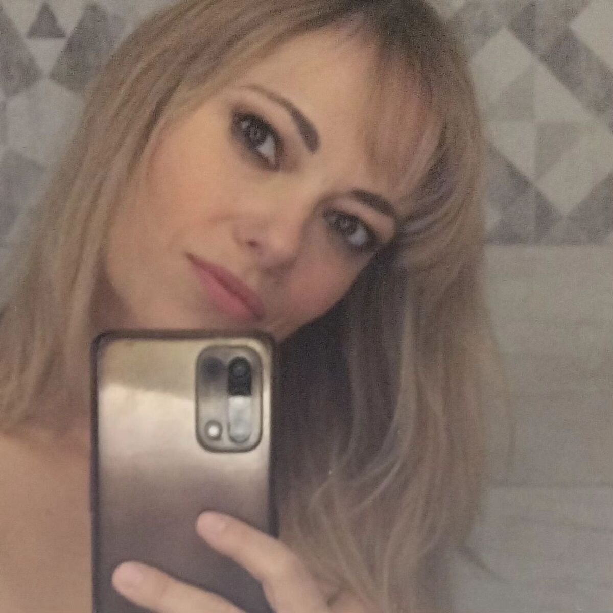 Chi è Michela Ponzani, la storica che bacchetta politici e giornalisti in tv