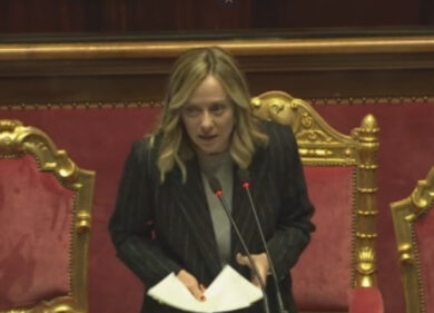 Meloni in Senato: “Veto sul Patto? Non escludo nessuna scelta”- VIDEO