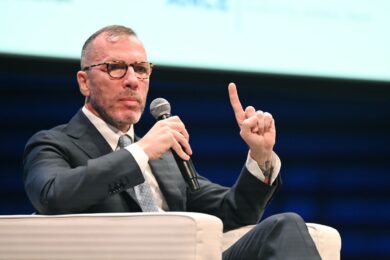 Cessione Netco, Vivendi deposita ricorso. E il titolo di Tim brilla in Borsa