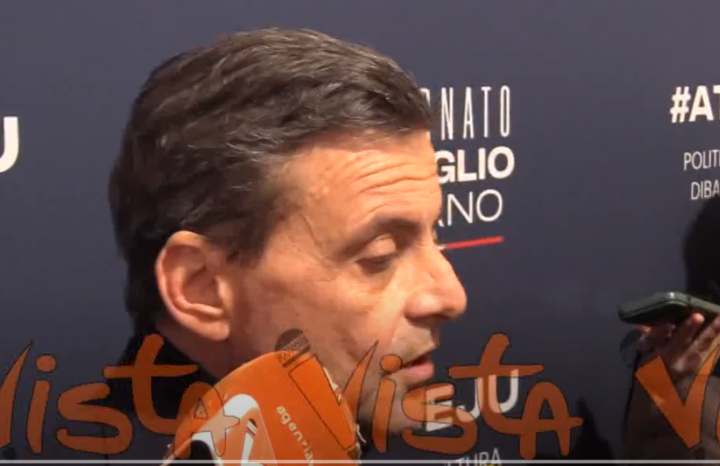 Calenda al vetriolo contro Elon Musk: “Si sente Dio e ci dice di far figli” Calenda al vetriolo contro Elon Musk: “Si sente Dio e ci dice di far figli”