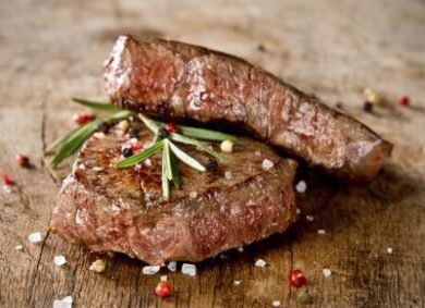 Lotta al cancro, la carne alleata o nemica della salute? Parla l’esperta