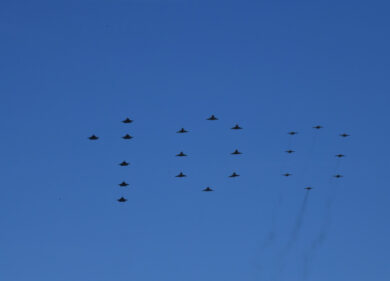 Aeronautica militare, il centenario con il tributo show del violinista Casta