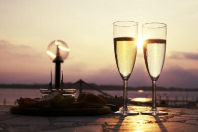 Report, l’inchiesta sul prosecco. Uva pugliese e non veneta: costa molto meno