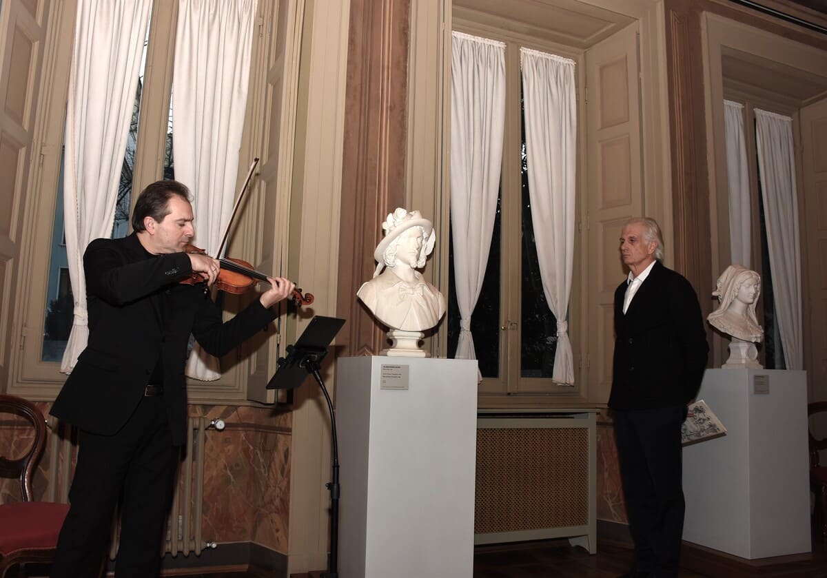 Casa del Manzoni letture teatrali di Massimiliano Finazzer Flory da I Promessi Sposi Casa del Manzoni letture teatrali di Massimiliano Finazzer Flory da I Promessi Sposi