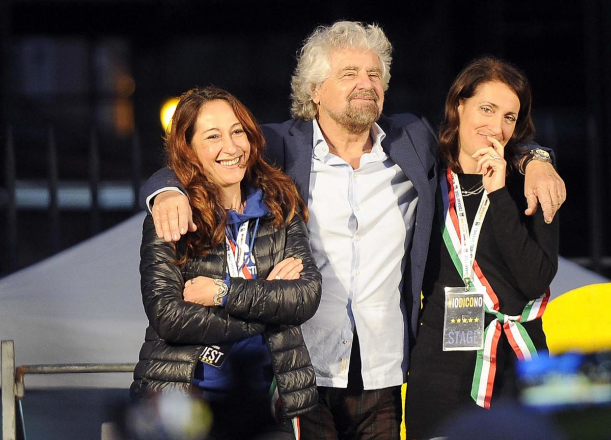 “Ammiro Meloni e sua sorella Arianna”. Carla Ruocco, la ex pasionaria grillina “Ammiro Meloni e sua sorella Arianna”. Carla Ruocco, la ex pasionaria grillina