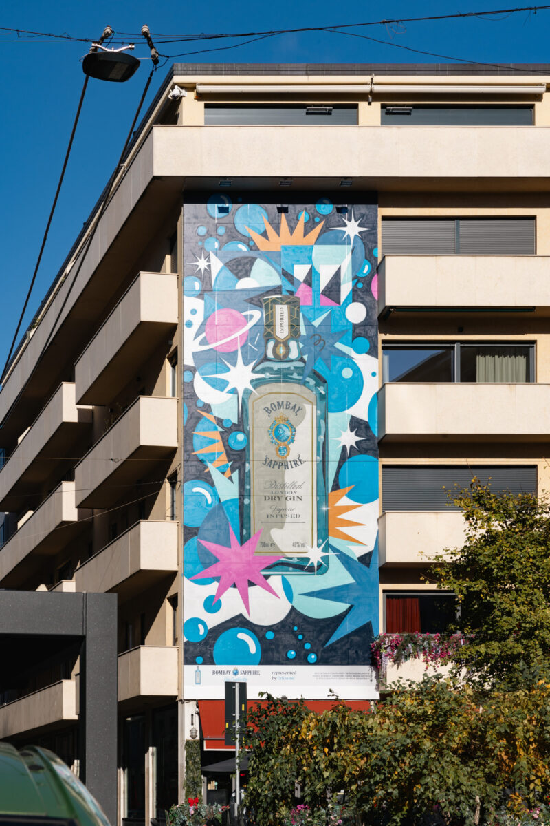 Bombay Sapphire: la nuova campagna colora le vie di Milano Bombay Sapphire: la nuova campagna colora le vie di Milano