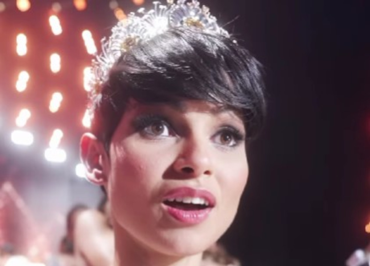 Scoppia la rivoluzione per Miss Francia: “Troppo piatta e con i capelli corti” Scoppia la rivoluzione per Miss Francia: “Troppo piatta e con i capelli corti”