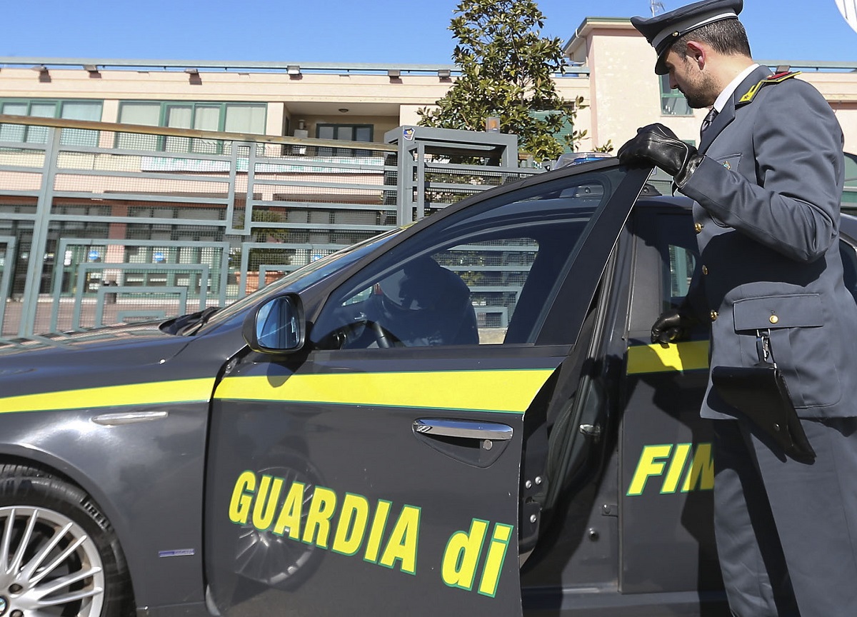 Dinastia Rocca, segretaria accusata: si intrufolava nei conti. “Sottratti…” Dinastia Rocca, segretaria accusata: si intrufolava nei conti. “Sottratti…”