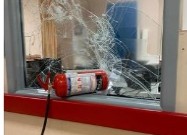 Frosinone, troppa attesa in ospedale: uomo aggredisce infermiere con estintore