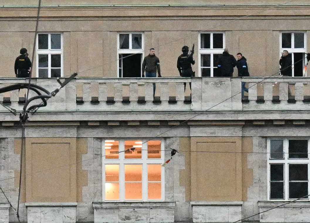 Praga, sparatoria in un’università: morti e feriti. Suicidato il killer- VIDEO