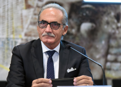 Covid, l’appello di HappyAgeing: in vista del Natale, necessario vaccinarsi