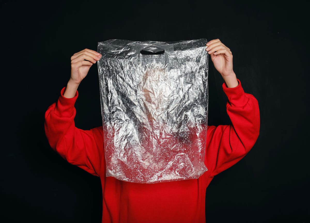 Ue, colpo alle follie green: bocciata la legge che vieta le buste di plastica Ue, colpo alle follie green: bocciata la legge che vieta le buste di plastica