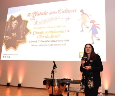 Massimiliano Finazzer Flory omaggio alla cultura in Regione Lombardia.