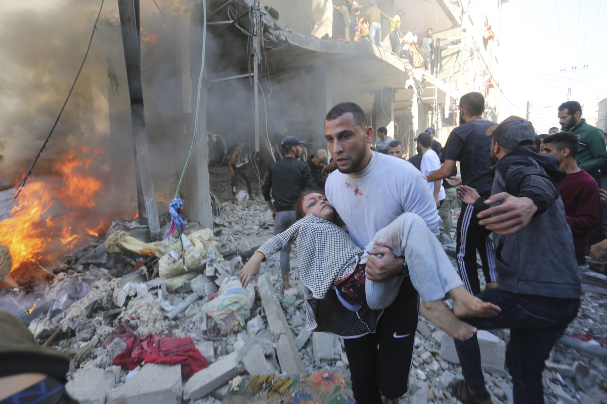 Guerra, colpita anche Betlemme a Natale. Attacchi israeliani in Cisgiordania Guerra, colpita anche Betlemme a Natale. Attacchi israeliani in Cisgiordania