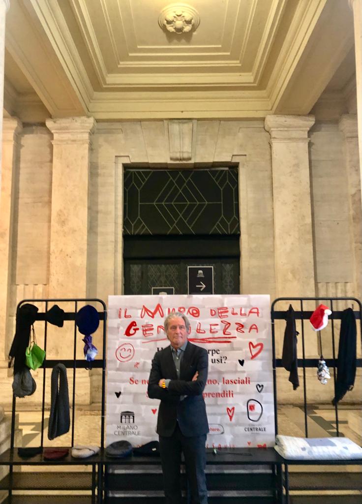 GSR: inaugurato alla Stazione di Milano Centrale il Muro della gentilezza GSR: inaugurato alla Stazione di Milano Centrale il Muro della gentilezza