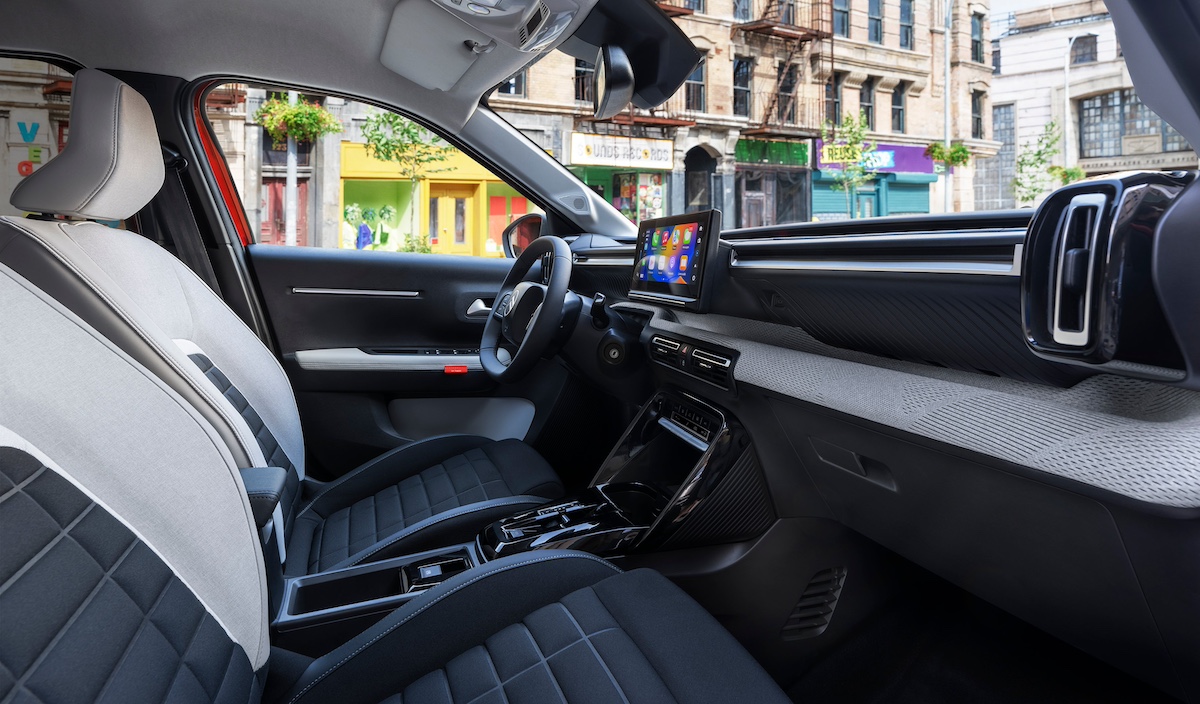 La nuova Citroën ë-C3 vince il premio Autobest “Ecobest” 2024. La nuova Citroën ë-C3 vince il premio Autobest “Ecobest” 2024.