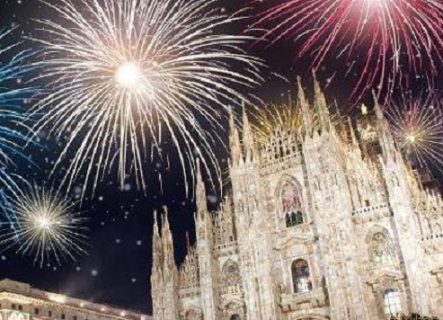 Capodanno a Milano: no alcol e medici in piazzetta Reale Capodanno a Milano: no alcol e medici in piazzetta Reale