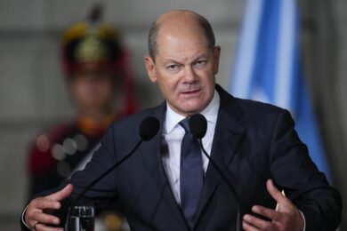 Scholz non è la Merkel, in Germania non lo vogliono più come cancelliere