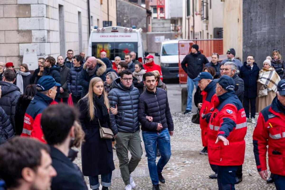 Funerali Vanessa Ballan, l’ultimo addio a Castelfranco Veneto. Le foto Funerali Vanessa Ballan, l’ultimo addio a Castelfranco Veneto. Le foto