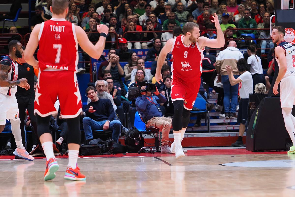 Galleria foto 'Olimpia Milano, Melli e Voigtmann dominanti: Baskonia ko in Eurolega' - foto 1
