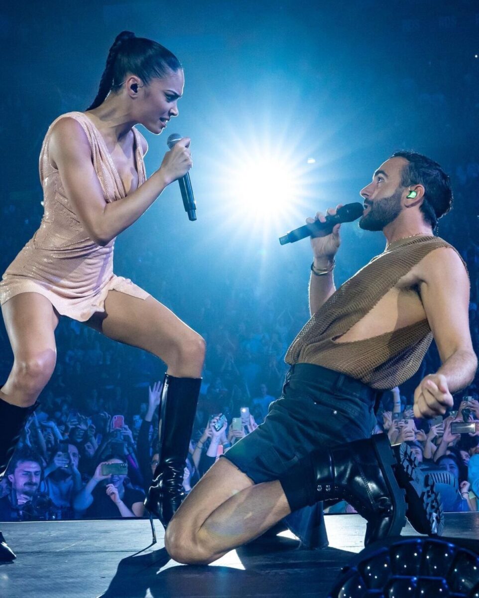 Elodie protagonista a Capodanno. Foto della cantante che lasciano senza fiato