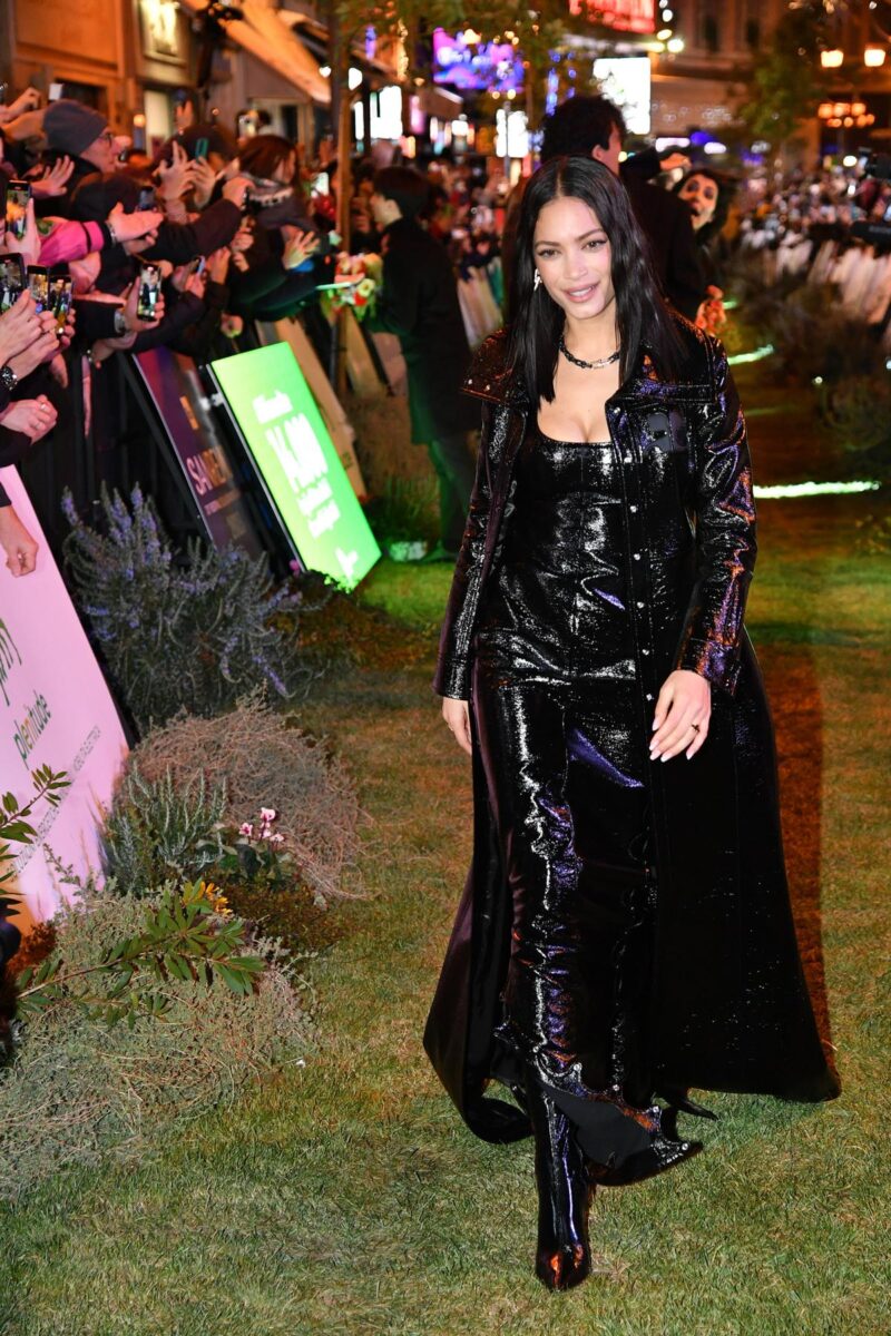 Elodie protagonista a Capodanno. Foto della cantante che lasciano senza fiato