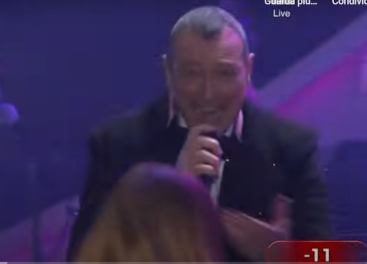Capodanno, in Rai non sanno manco fare il countdown: Annalisa umiliata. Video
