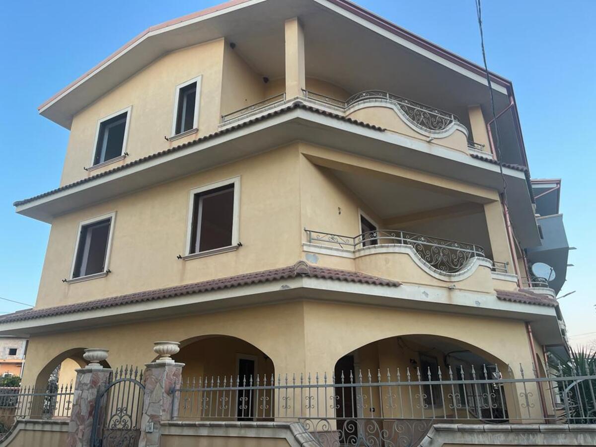 Colpita “La casa della Legalità”. Calabria, attacco dalla criminalità