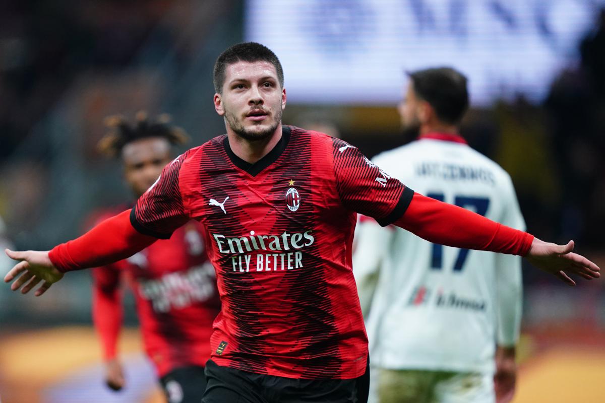 Galleria foto 'Milan, Jovic-Theo super. Leao gol e applausi. Il 18enne Jimenez incanta San Siro' - foto 1