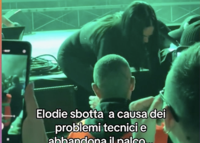 Palermo, Elodie furiosa lascia il concerto per problemi tecnici. VIDEO