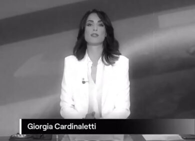 Il Tg1 va in onda in bianco e nero per celebrare i 70 anni della Rai