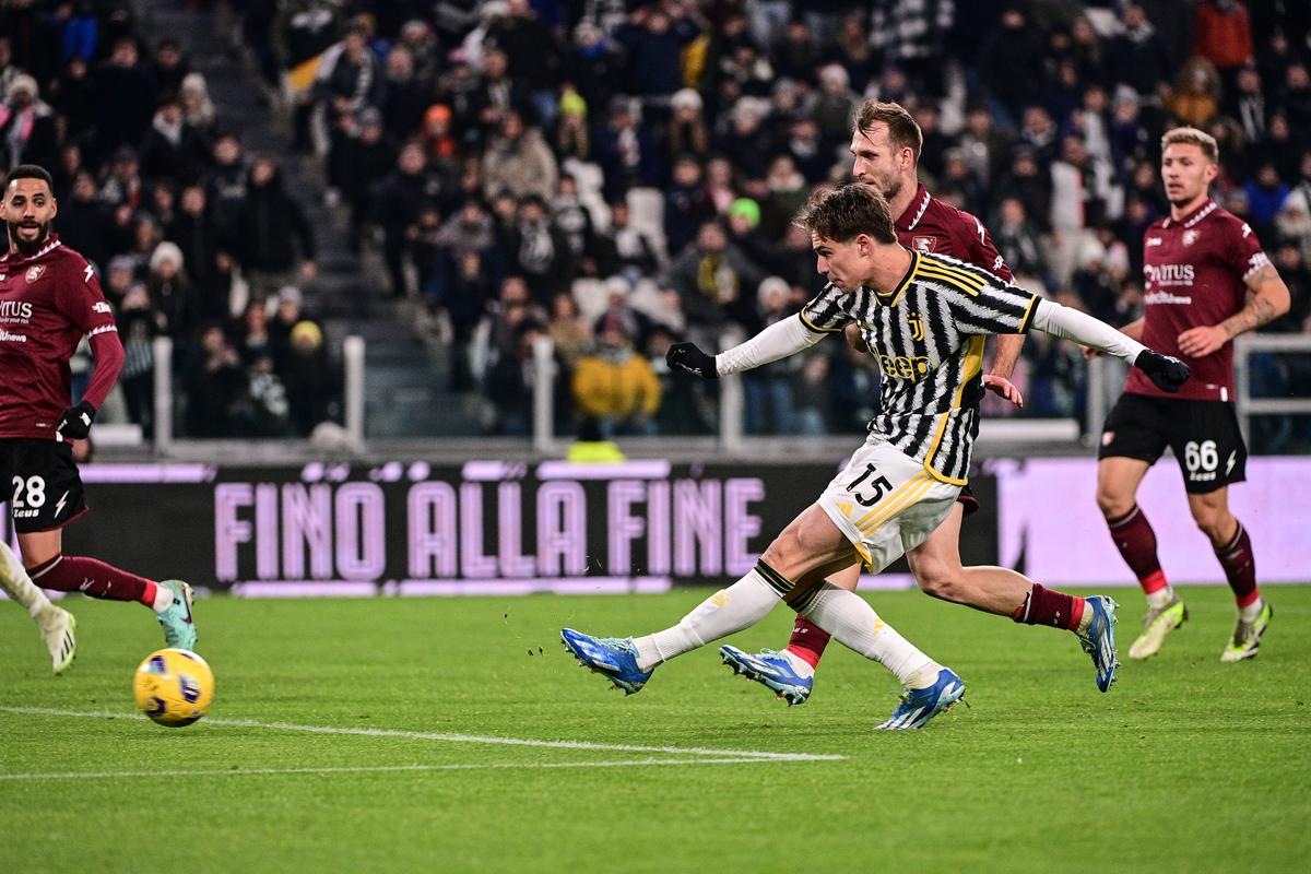Yildiz come Del Piero? Il gol di Juventus-Salernitana ricorda Baggio con… Yildiz come Del Piero? Il gol di Juventus-Salernitana ricorda Baggio con…