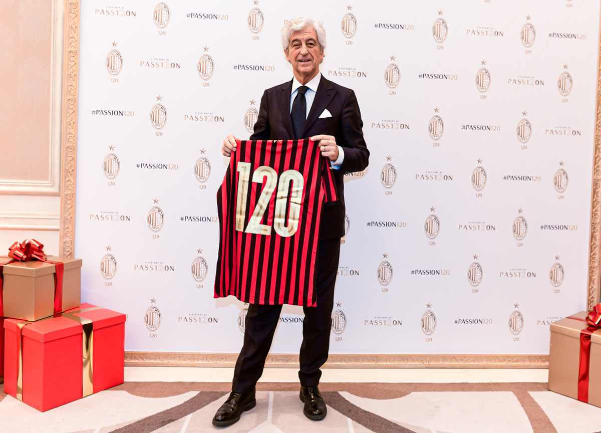 L’ex golden boy Rivera contro il museo di San Siro: “Rivoglio i miei cimeli” L’ex golden boy Rivera contro il museo di San Siro: “Rivoglio i miei cimeli”
