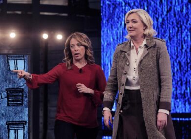 Europee, clamoroso aggancio di Meloni a Le Pen per staccarla da Afd e… Lega