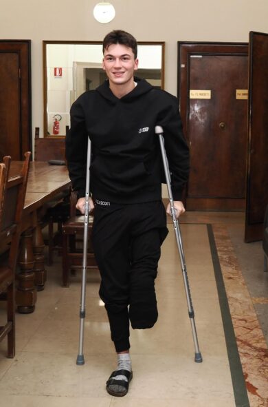 Giovane amputato nel mirino di Lucarelli. Lo scoop finto che si vende facile